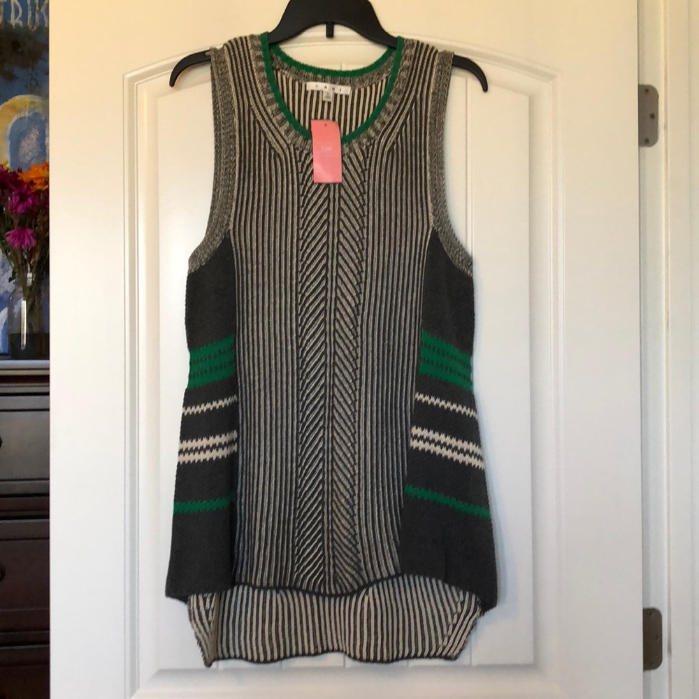 Cabin sweater NWT Large